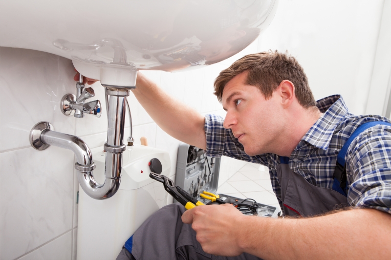 24/7 emergency plumber in West Horsley